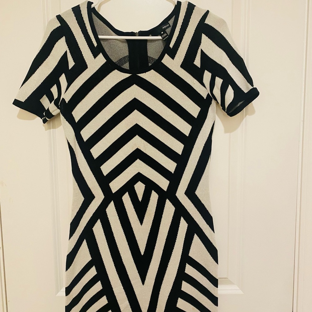 Dress - Picture 1 of 3